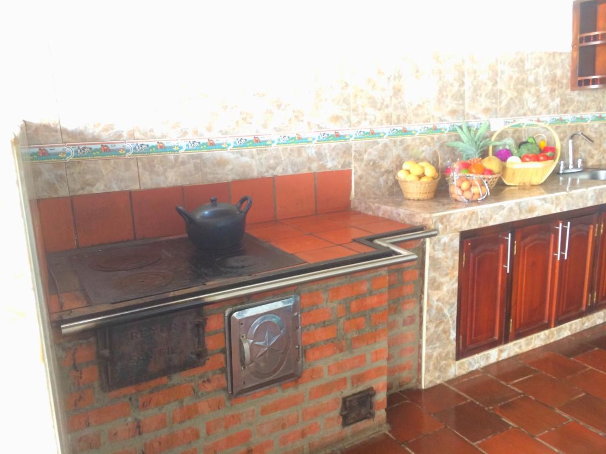 La Hacienda Hostel San Gil Luaran gambar