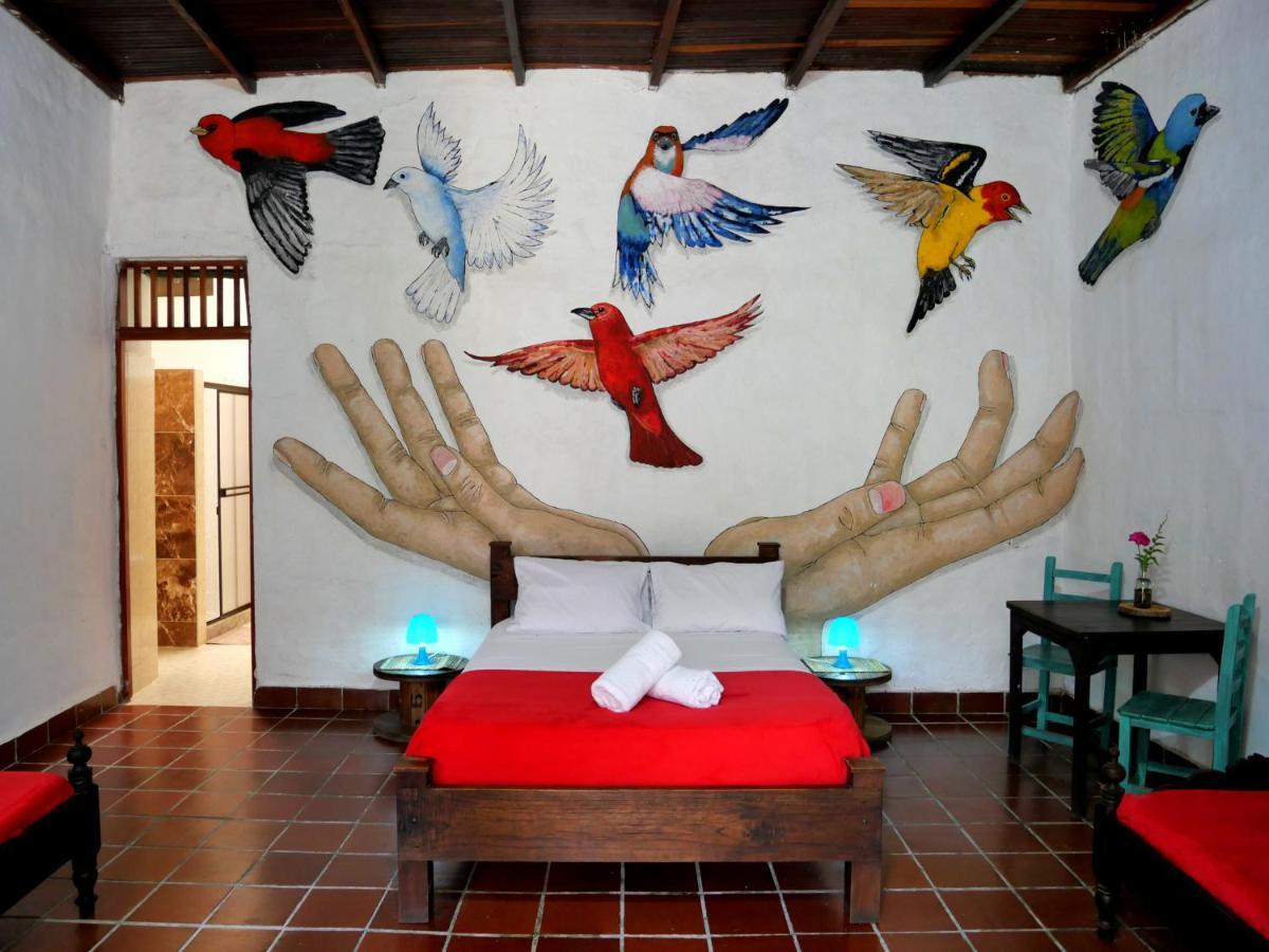 La Hacienda Hostel San Gil Luaran gambar