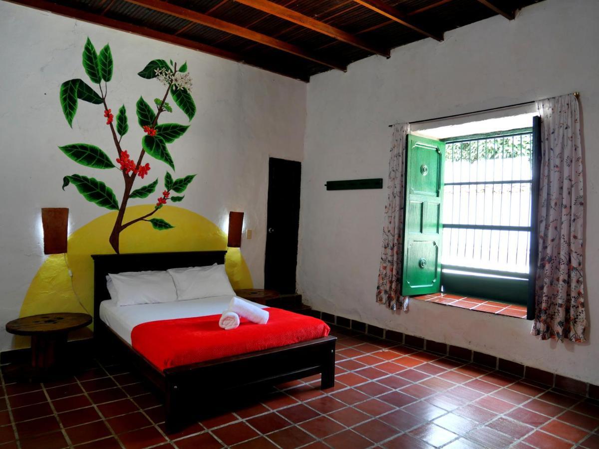 La Hacienda Hostel San Gil Luaran gambar