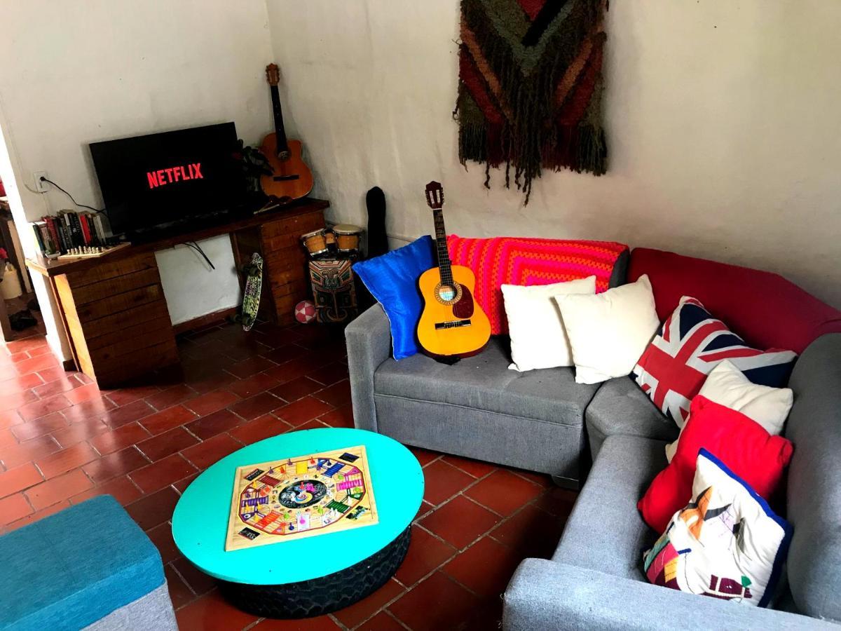 La Hacienda Hostel San Gil Luaran gambar